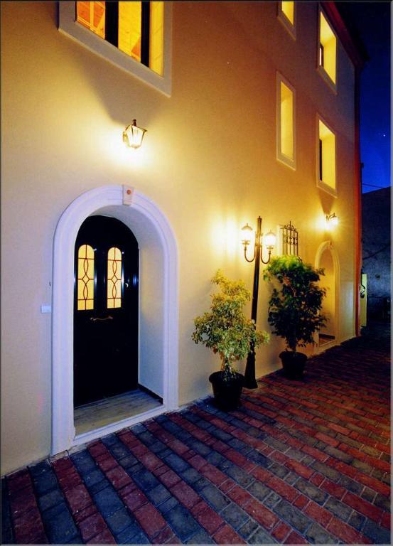 Orsalia Luxury Suites Platanés Exterior photo