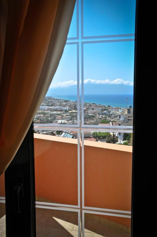 Orsalia Luxury Suites Platanés Room photo