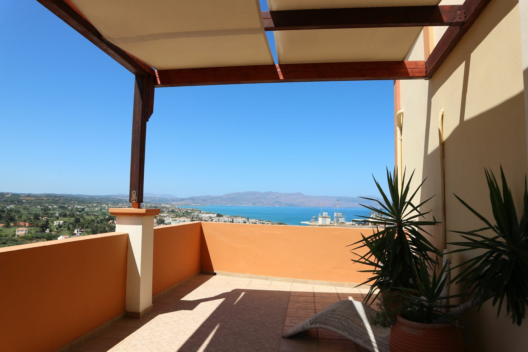 Orsalia Luxury Suites Platanés Exterior photo