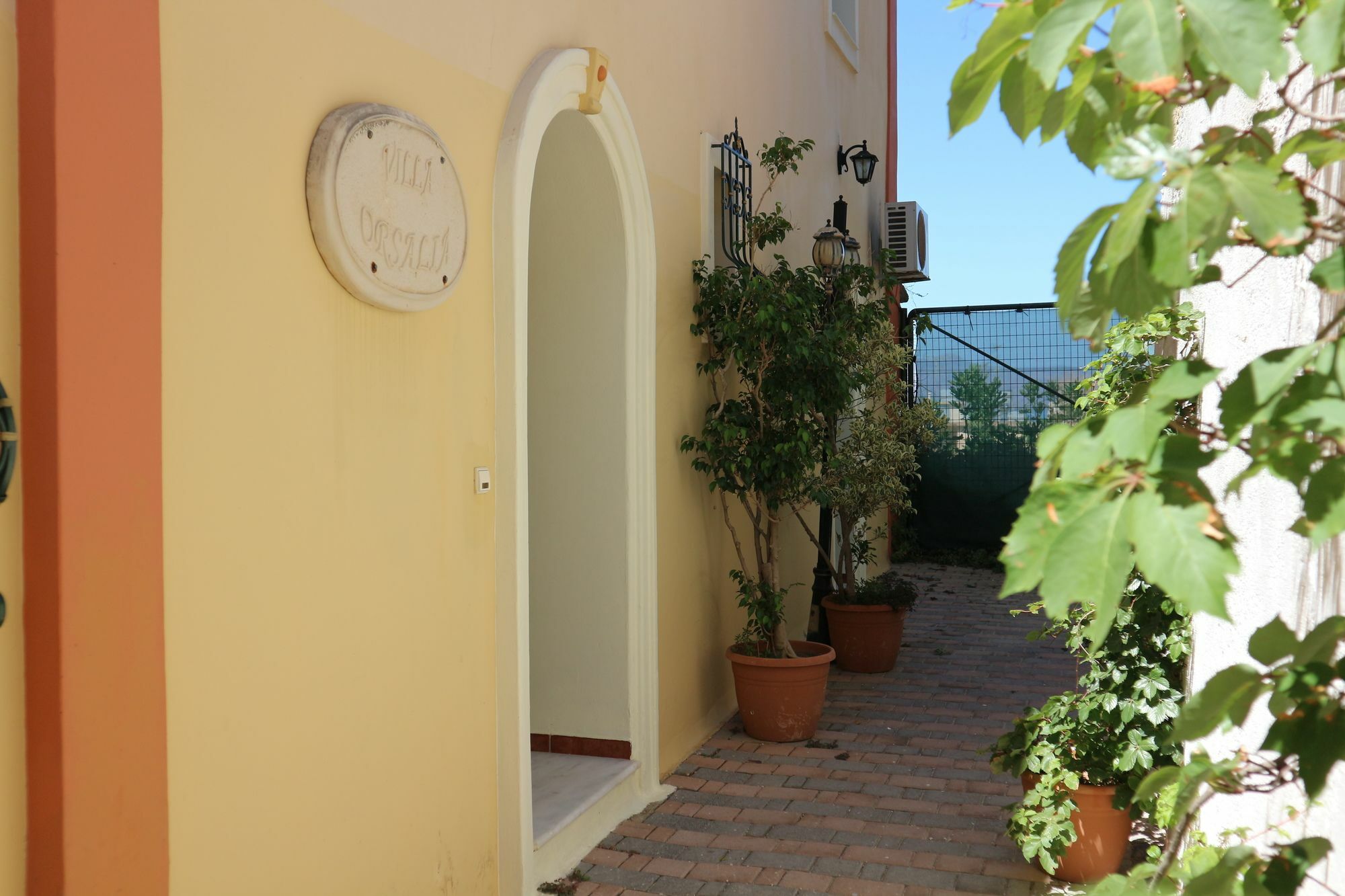 Orsalia Luxury Suites Platanés Exterior photo