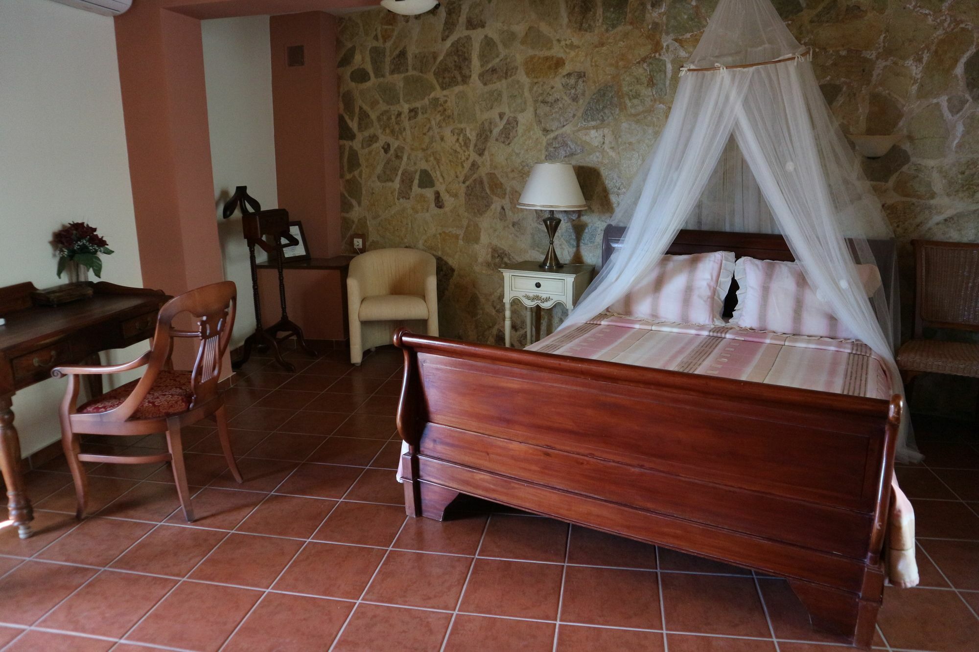 Orsalia Luxury Suites Platanés Exterior photo