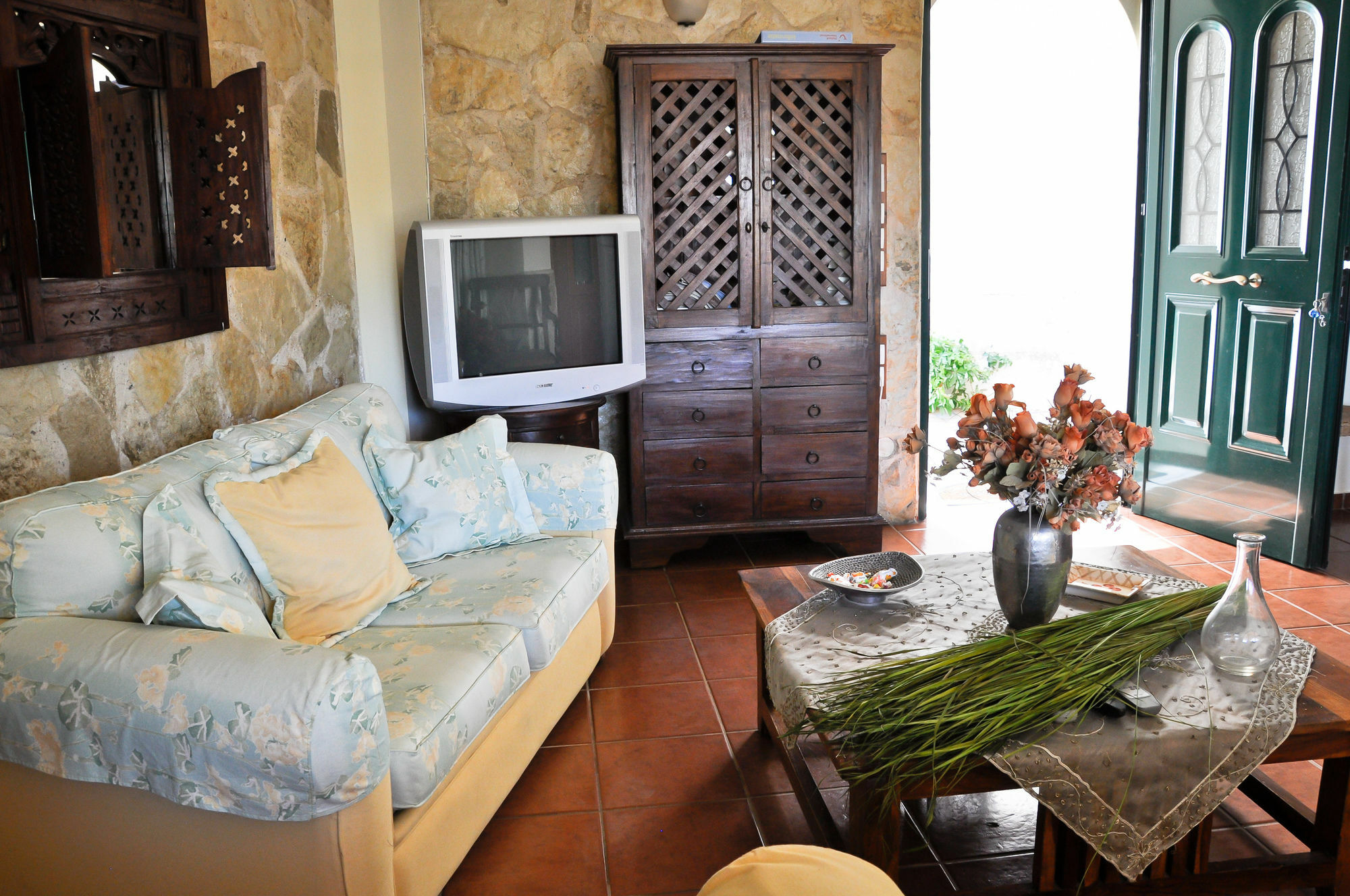 Orsalia Luxury Suites Platanés Exterior photo